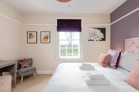 Central, Stunning 2 Bed Apartment With Parking! Cambridge  Extérieur photo