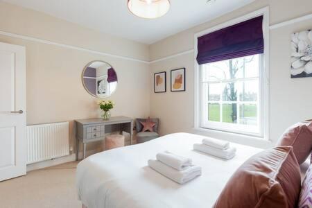 Central, Stunning 2 Bed Apartment With Parking! Cambridge  Extérieur photo