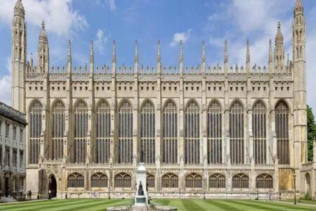 Central, Stunning 2 Bed Apartment With Parking! Cambridge  Extérieur photo