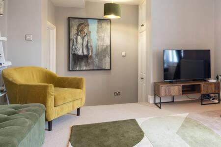 Central, Stunning 2 Bed Apartment With Parking! Cambridge  Extérieur photo
