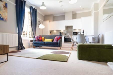 Central, Stunning 2 Bed Apartment With Parking! Cambridge  Extérieur photo